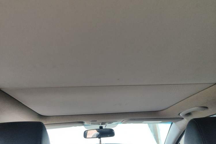 Used Hyundai Mistra 2016 1.8L Automatic Smart GLS Headliner