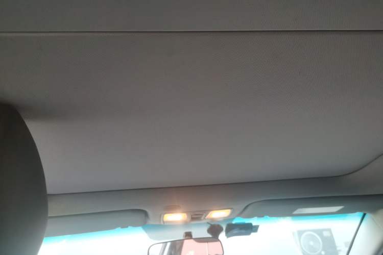 Used Hyundai Mistra 2016 1.8L Automatic Deluxe DLX Model Headliner