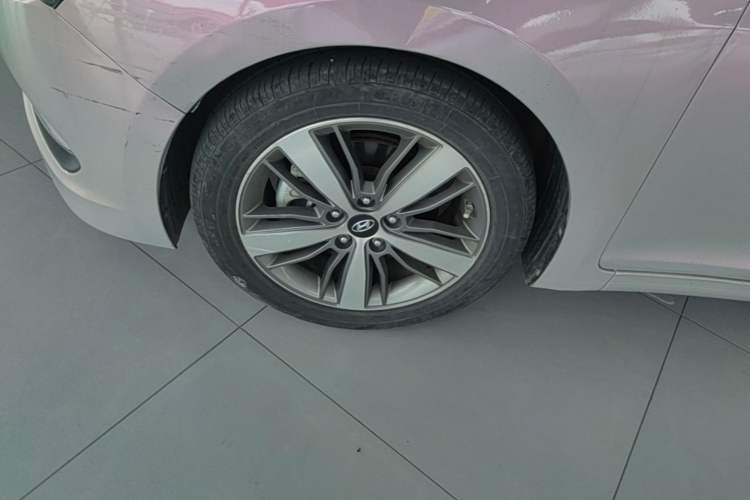 Used Hyundai Mistra 2016 1.6T Automatic Flagship TOP Model Left Front Wheel Hub