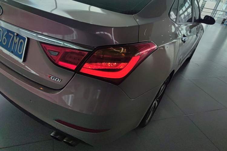 Used Hyundai Mistra 2016 1.6T Automatic Flagship TOP Model Right Rear Taillight
