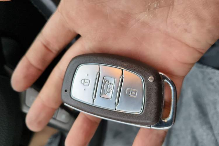 Used Hyundai Mistra 2016 1.8L Automatic Deluxe DLX Model Vehicle Key