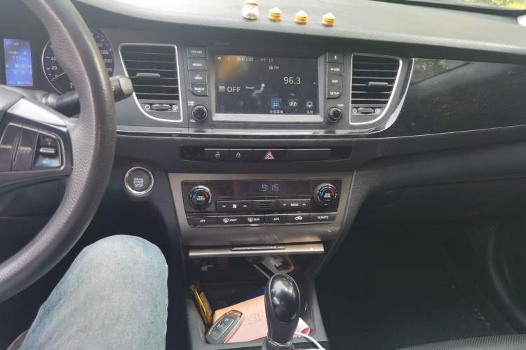 Used Hyundai Mistra 2016 1.8L Automatic Smart GLS Audio And AC Panel