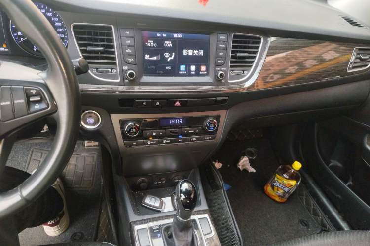 Used Hyundai Mistra 2016 1.6T Automatic Flagship TOP Model Audio And AC Panel