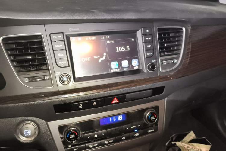 Used Hyundai Mistra 2016 1.6T Automatic Smart GLS Audio And AC Panel