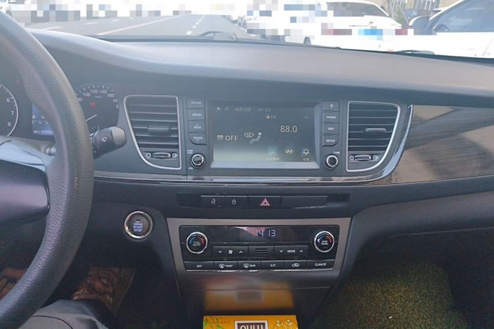 Used Hyundai Mistra 2016 1.6T Automatic Smart GLS Audio And AC Panel