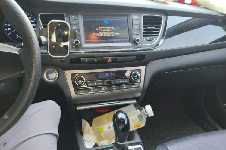 Used Hyundai Mistra 2016 1.8L Automatic Smart GLS Audio And AC Panel
