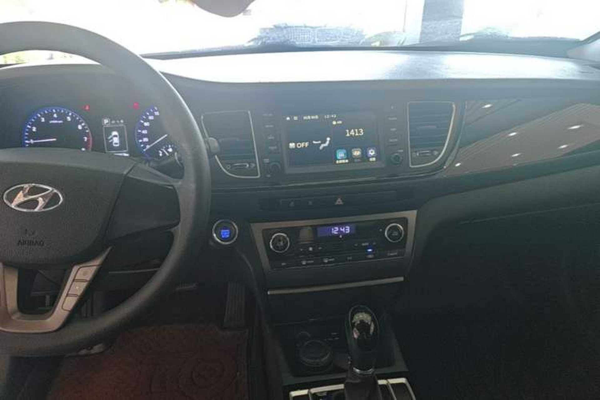 Used Hyundai Mistra 2016 1.8L Automatic Smart GLS Audio And AC Panel