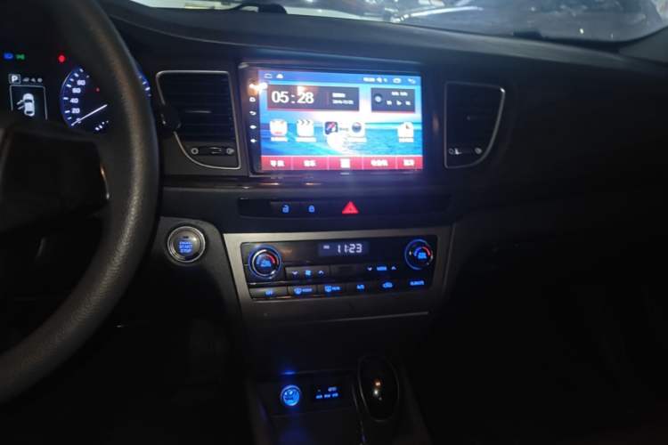 Used Hyundai Mistra 2016 1.6T Automatic Smart GLS Audio And AC Panel