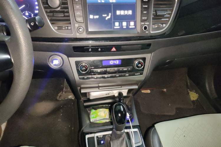 Used Hyundai Mistra 2016 1.8L Automatic Smart GLS Audio And AC Panel
