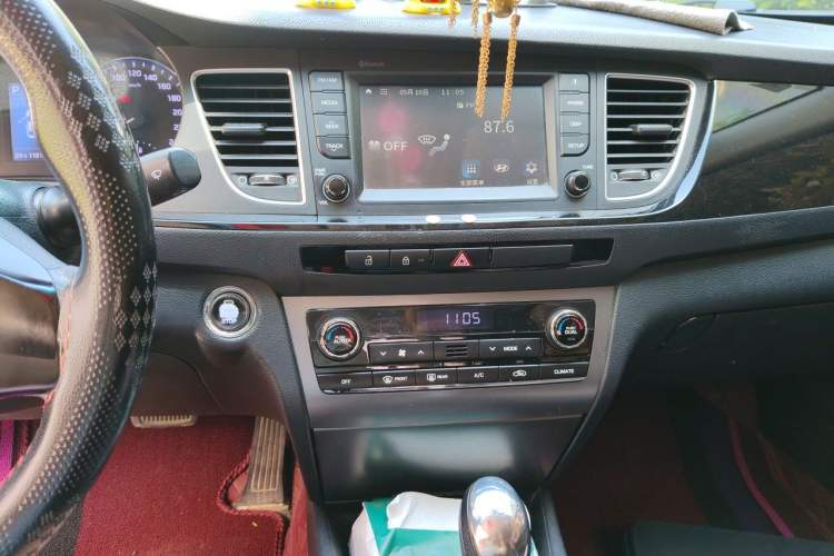 Used Hyundai Mistra 2016 1.8L Automatic Smart GLS Audio And AC Panel