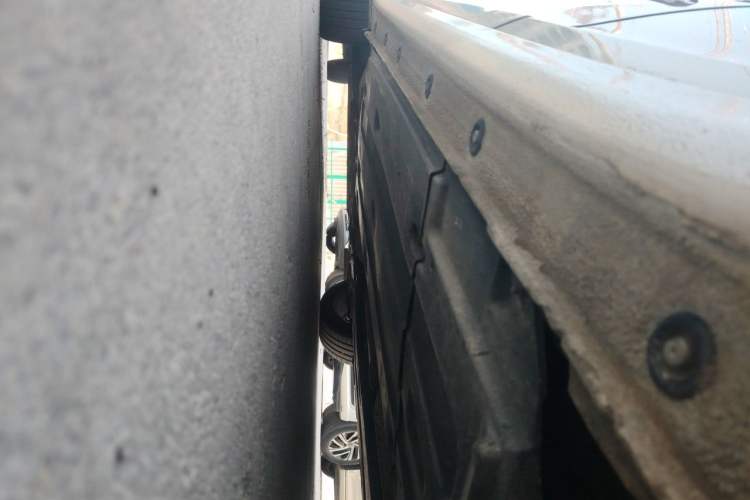 Used Hyundai Mistra 2016 1.8L Automatic Smart GLS Chassis Rear Left
