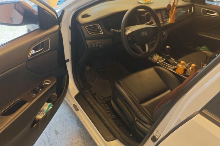Used Hyundai Mistra 2016 1.6T Automatic Smart GLS Driver Seat
