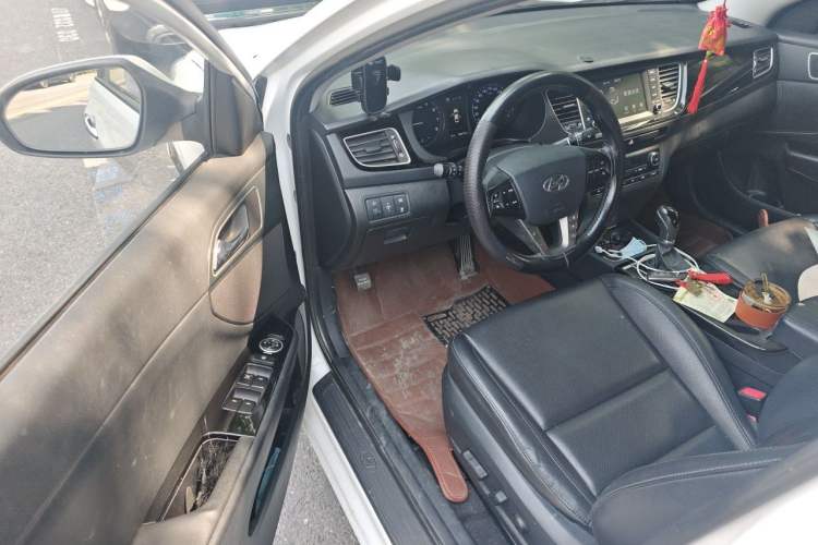 Used Hyundai Mistra 2016 1.8L Automatic Deluxe DLX Model Driver Seat