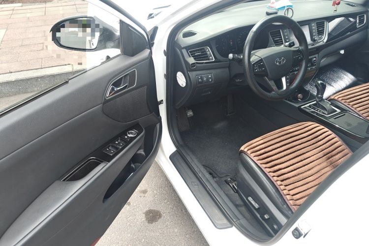 Used Hyundai Mistra 2016 1.8L Automatic Deluxe DLX Model Driver Seat