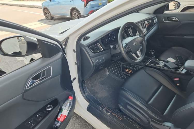 Used Hyundai Mistra 2016 1.8L Automatic Smart GLS Driver Seat