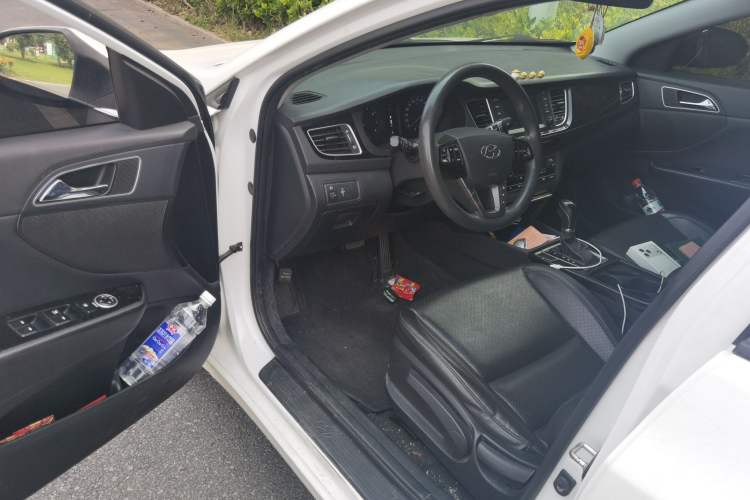 Used Hyundai Mistra 2016 1.8L Automatic Smart GLS Driver Seat