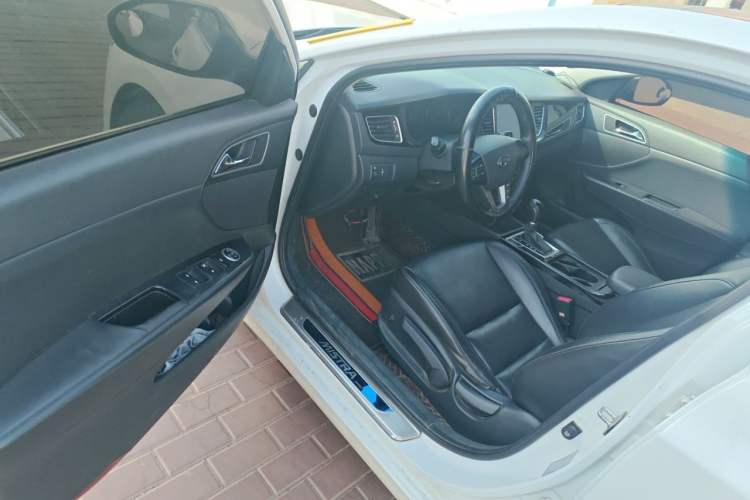 Used Hyundai Mistra 2016 1.8L Automatic Smart GLS Driver Seat