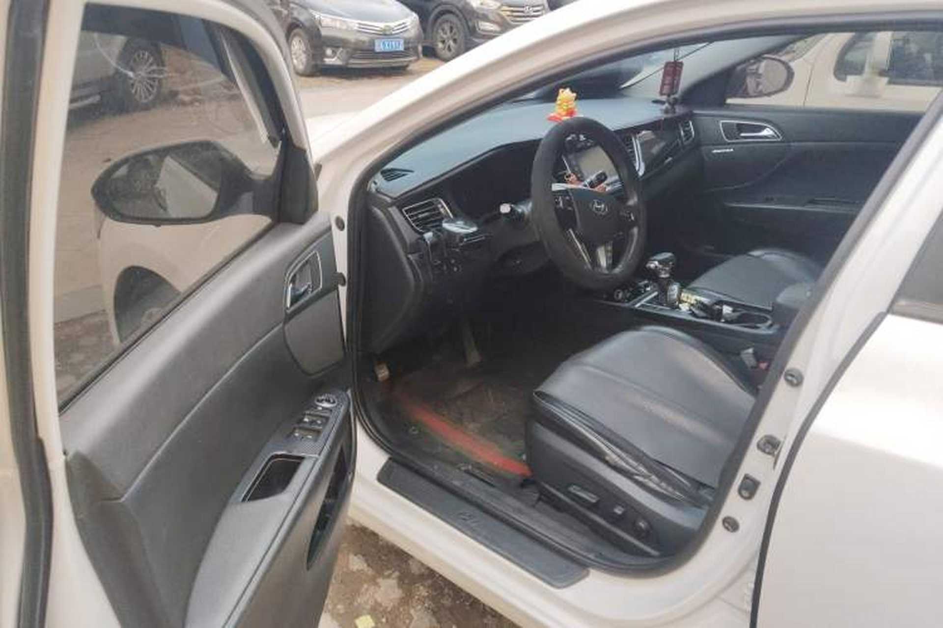 Used Hyundai Mistra 2016 1.8L Automatic Deluxe DLX Model Driver Seat