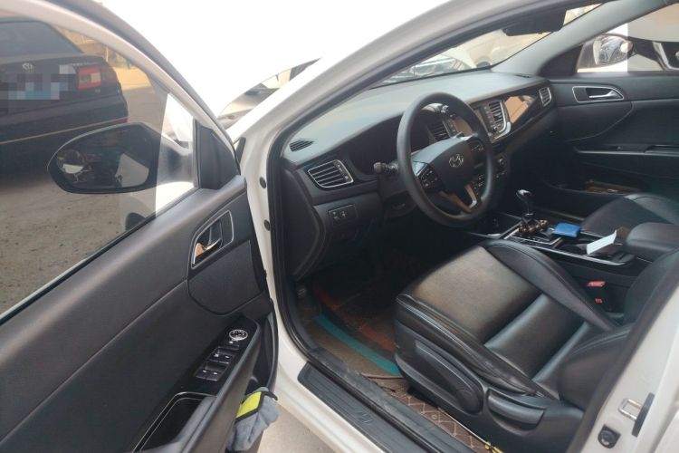 Used Hyundai Mistra 2016 1.8L Automatic Smart GLS Driver Seat