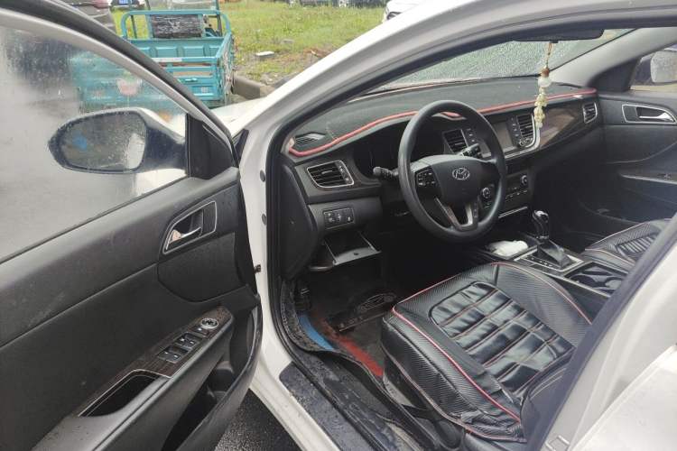 Used Hyundai Mistra 2016 1.6T Automatic Smart GLS Driver Seat