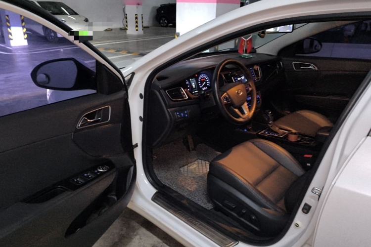 Used Hyundai Mistra 2016 1.8L Automatic Deluxe DLX Model Driver Seat