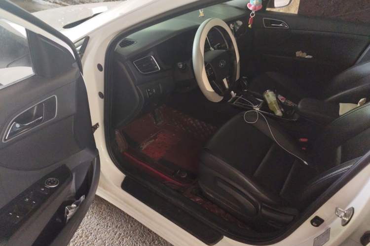 Used Hyundai Mistra 2016 1.8L Automatic Smart GLS Driver Seat