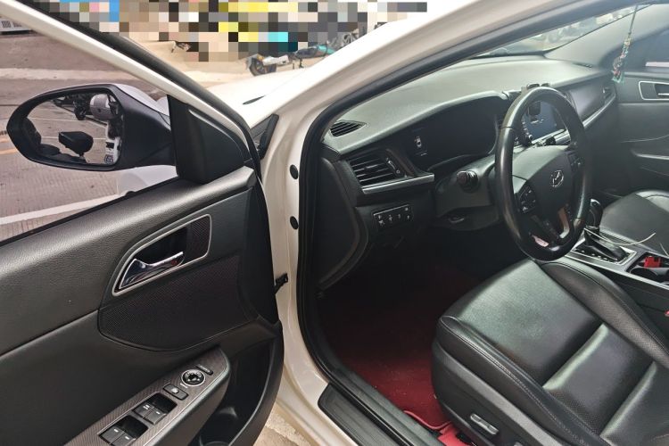 Used Hyundai Mistra 2016 1.8L Automatic Deluxe DLX Model Driver Seat