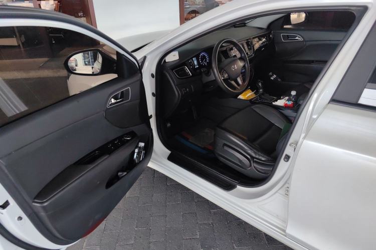 Used Hyundai Mistra 2016 1.8L Automatic Smart GLS Driver Seat