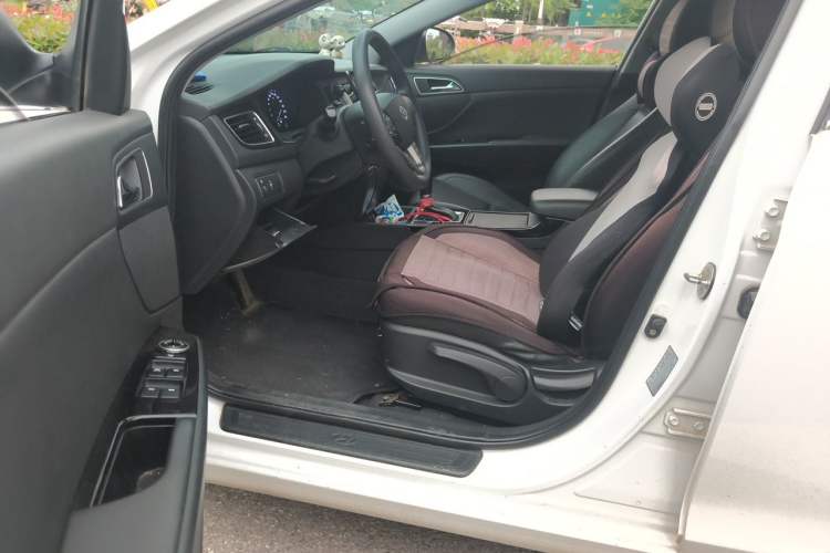Used Hyundai Mistra 2016 1.8L Automatic Smart GLS Driver Seat