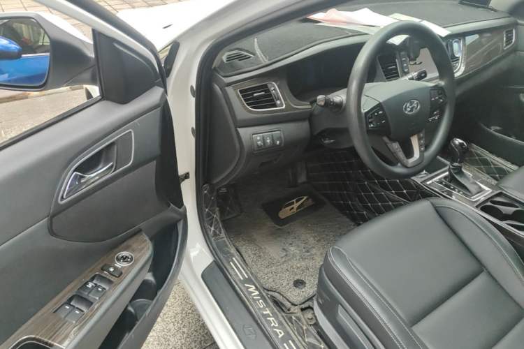 Used Hyundai Mistra 2016 1.6T Automatic Smart GLS Driver Seat