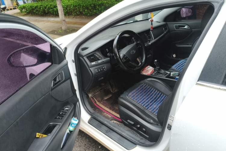 Used Hyundai Mistra 2016 1.8L Automatic Deluxe DLX Model Driver Seat