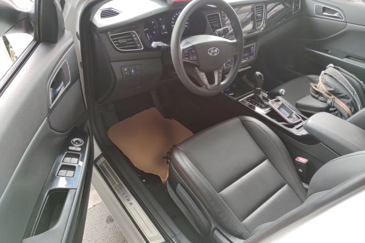Used Hyundai Mistra 2016 1.8L Automatic Smart GLS Driver Seat