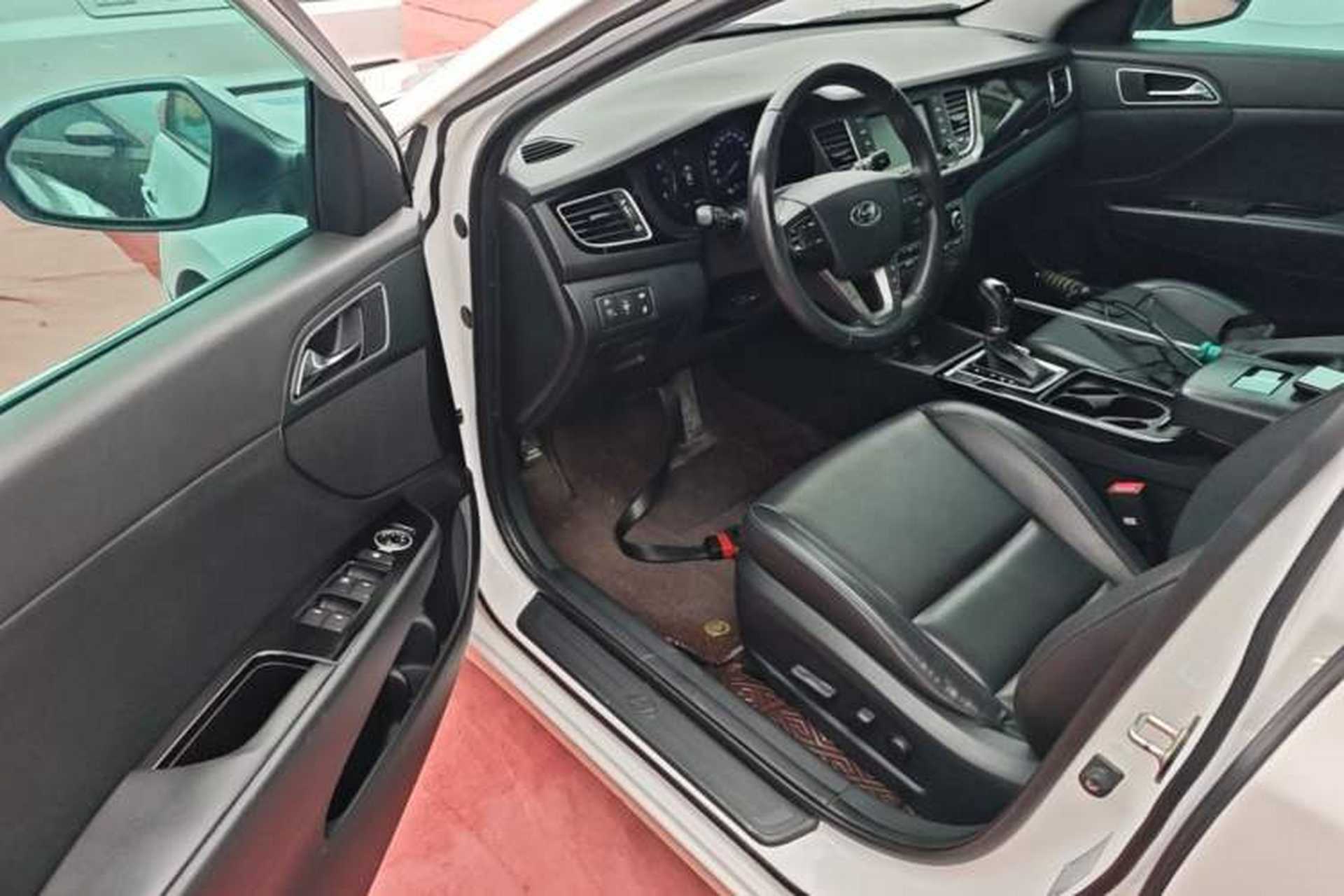Used Hyundai Mistra 2016 1.8L Automatic Deluxe DLX Model Driver Seat