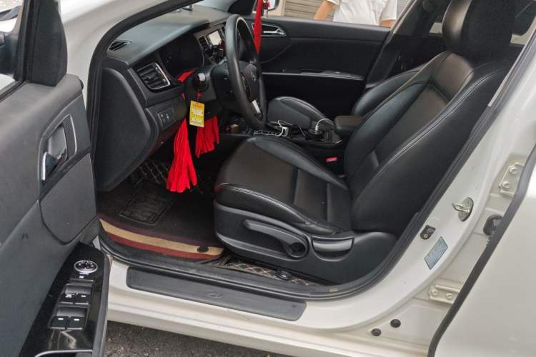 Used Hyundai Mistra 2016 1.8L Automatic Smart GLS Driver Seat