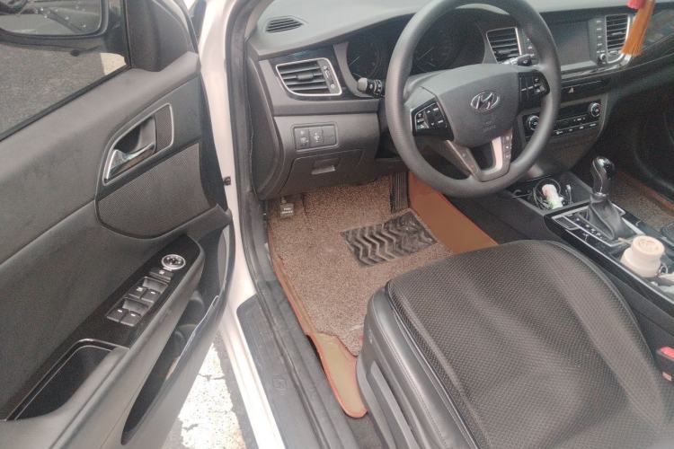 Used Hyundai Mistra 2016 1.8L Automatic Smart GLS Driver Seat