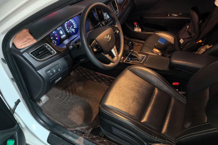Used Hyundai Mistra 2016 1.6T Automatic Smart GLS Driver Seat