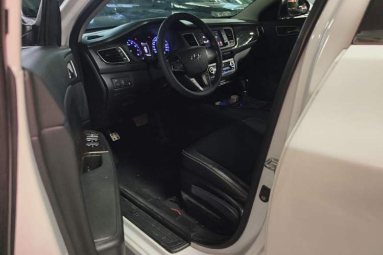 Used Hyundai Mistra 2016 1.6T Automatic Smart GLS Driver Seat