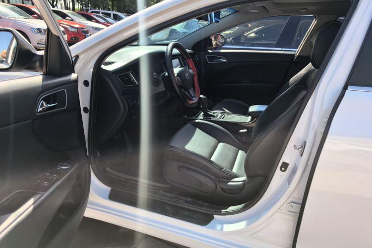 Used Hyundai Mistra 2016 1.6T Automatic Smart GLS Driver Seat