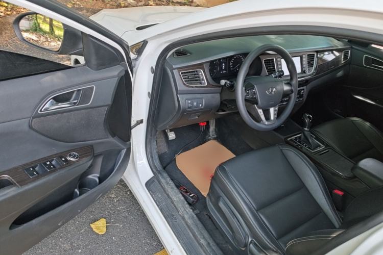 Used Hyundai Mistra 2016 1.6T Automatic Smart GLS Driver Seat