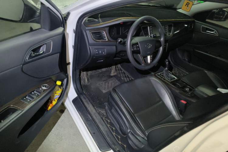 Used Hyundai Mistra 2016 1.6T Automatic Smart GLS Driver Seat