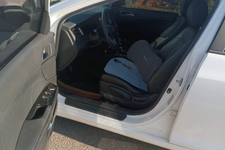 Used Hyundai Mistra 2016 1.8L Automatic Smart GLS Driver Seat