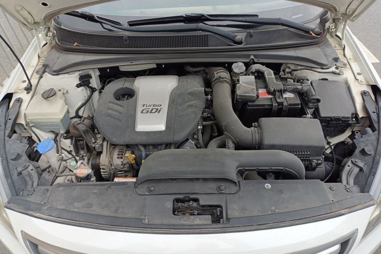 Used Hyundai Mistra 2016 1.6T Automatic Smart GLS Engine Bay