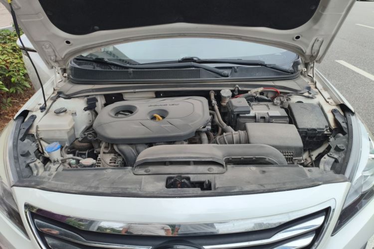 Used Hyundai Mistra 2016 1.8L Automatic Smart GLS Engine Bay