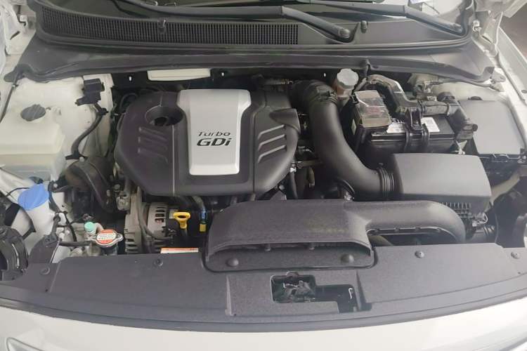 Used Hyundai Mistra 2016 1.6T Automatic Flagship TOP Model Engine Bay