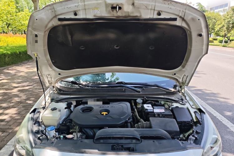Used Hyundai Mistra 2016 1.8L Automatic Smart GLS Engine Bay