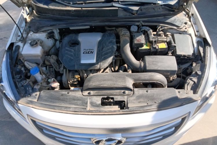Used Hyundai Mistra 2016 1.6T Automatic Smart GLS Engine Bay