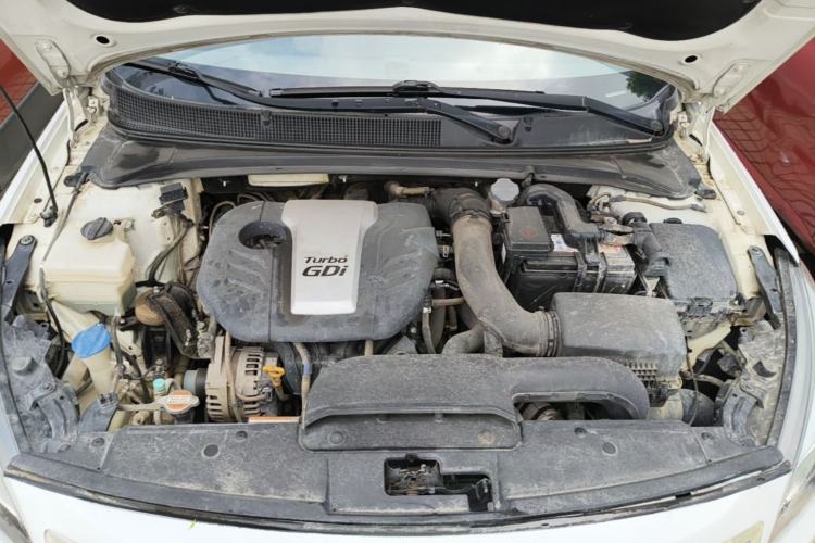 Used Hyundai Mistra 2016 1.6T Automatic Smart GLS Engine Bay