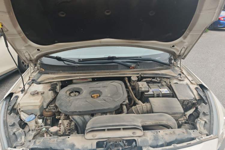 Used Hyundai Mistra 2016 1.8L Automatic Deluxe DLX Model Engine Bay