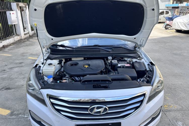 Used Hyundai Mistra 2016 1.8L Automatic Smart GLS Engine Bay