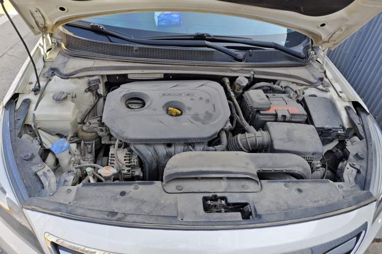Used Hyundai Mistra 2016 1.8L Automatic Deluxe DLX Model Engine Bay